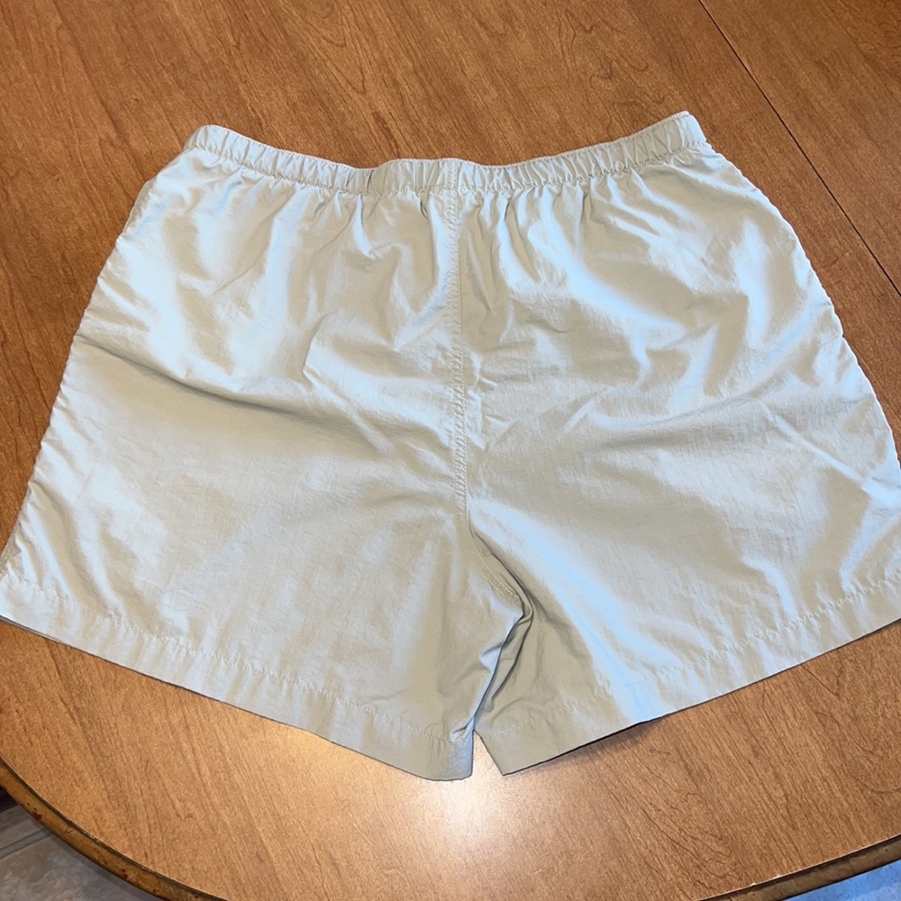 Columbia Nylon Adjustable Waist Tan Shorts Size Large - Picture 5 of 6